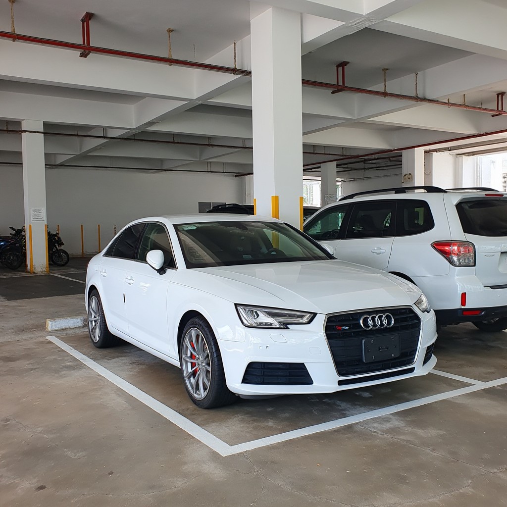 AUDI AUDI A4